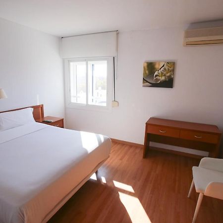 Gatell Hotel Vilanova i la Geltru Exterior photo