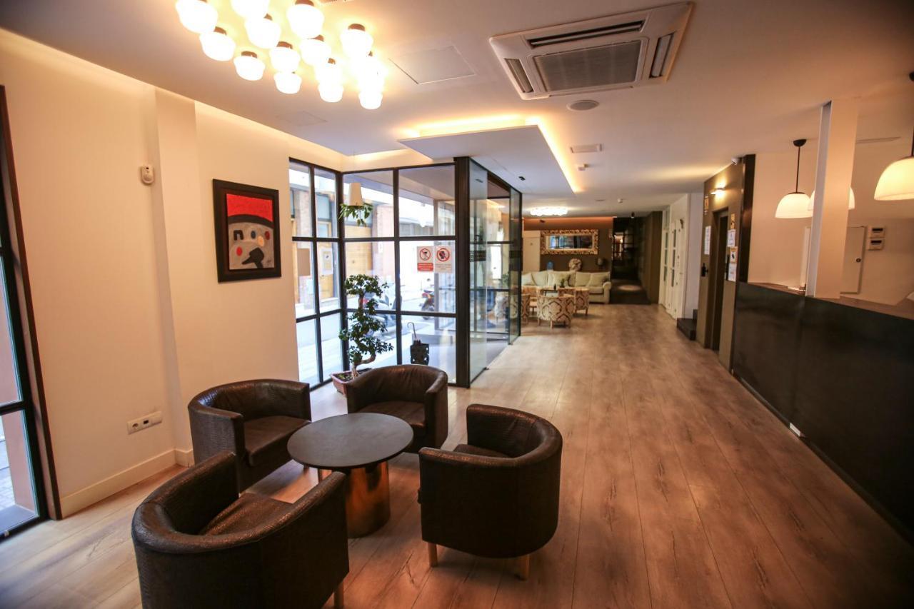 Gatell Hotel Vilanova i la Geltru Exterior photo